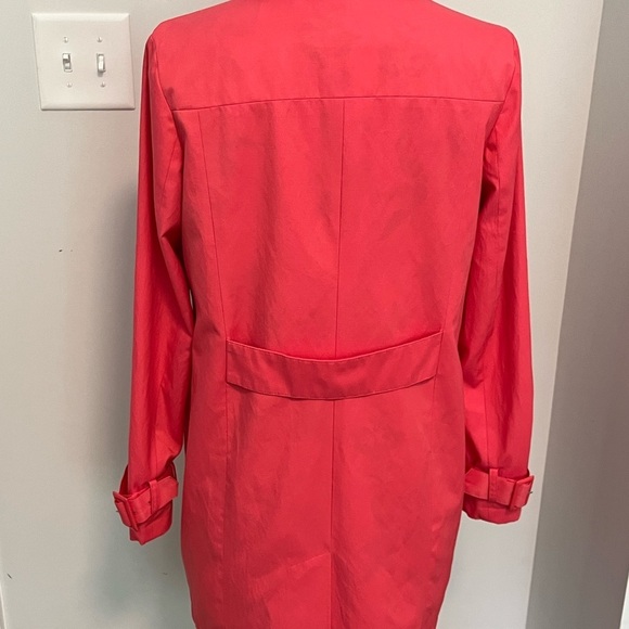 Trench Coat. Nice coral color. Size M - Picture 2 of 8